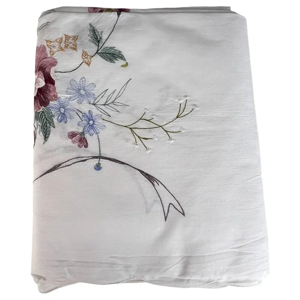 New Floral‎ Sonata Embroidered Tablecloth Oval Oblong 68”x84